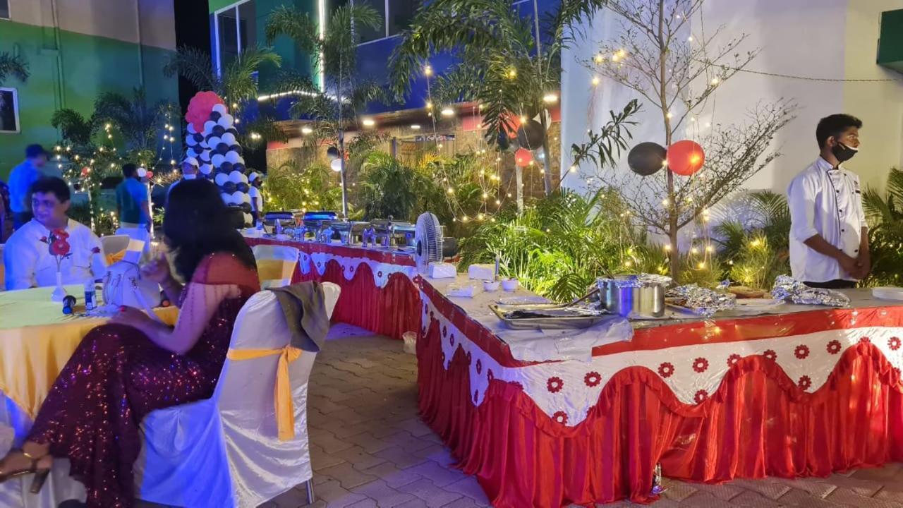 Om Leisure Hotel - Bbsr Bhubaneswar Luaran gambar
